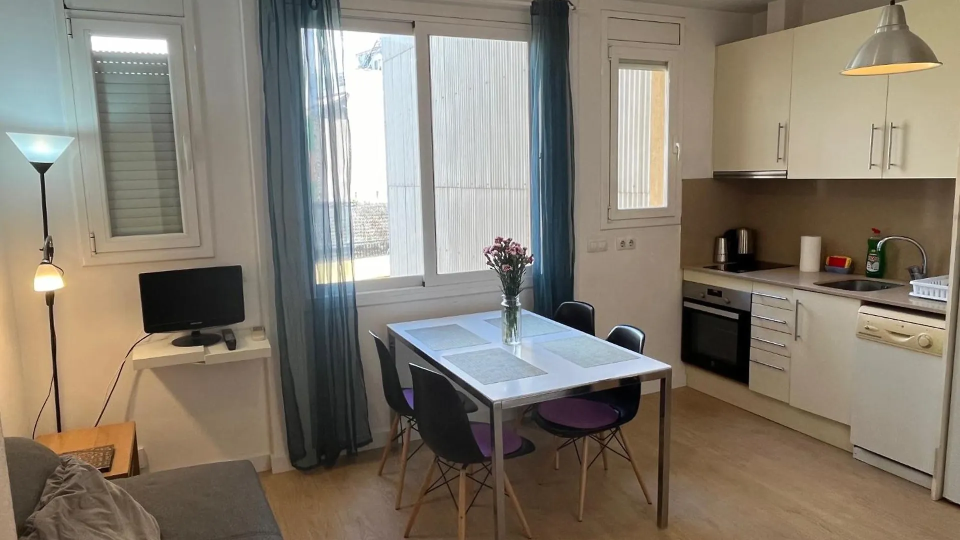 2 Bedrooms By Sants Market Barcelona